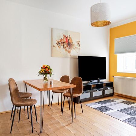 Ferienwohnungen Und Appartements Im Idyllischen Vierkanthof, Gruppenurlaube ลอยแพร์ดอร์ฟ เบ เฟิร์สเทนเฟลด์ ภายนอก รูปภาพ