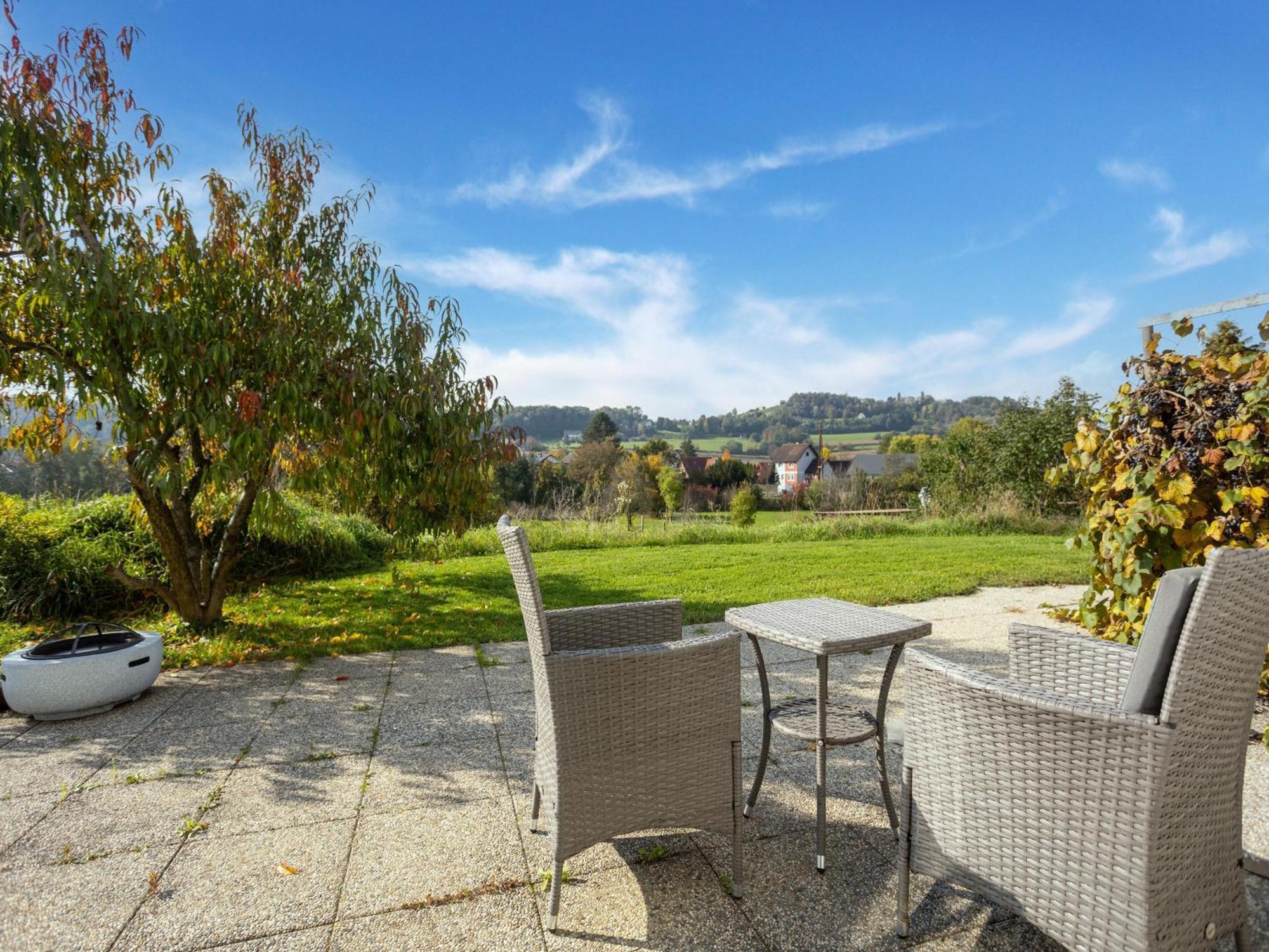 Ferienwohnungen Und Appartements Im Idyllischen Vierkanthof, Gruppenurlaube ลอยแพร์ดอร์ฟ เบ เฟิร์สเทนเฟลด์ ภายนอก รูปภาพ